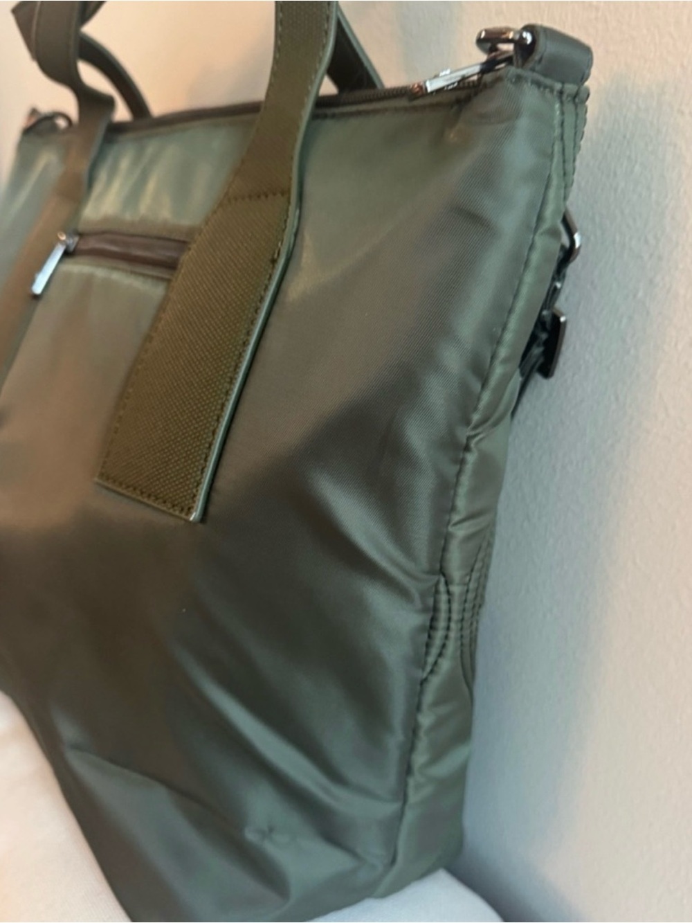 Lug Alto crossbody/ shoulder tote bag - Picture 8 of 12